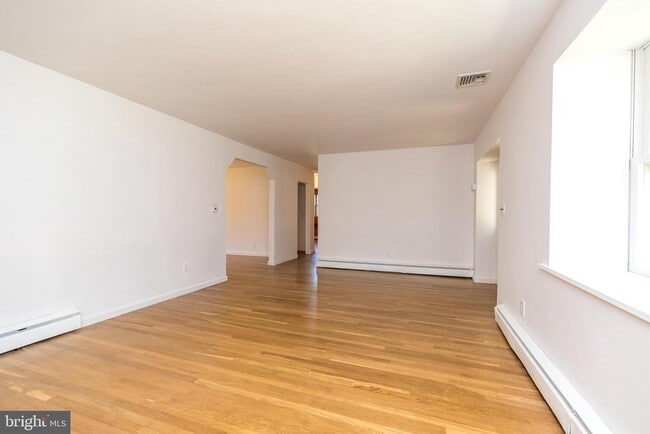 Photo - 932 Croton Rd