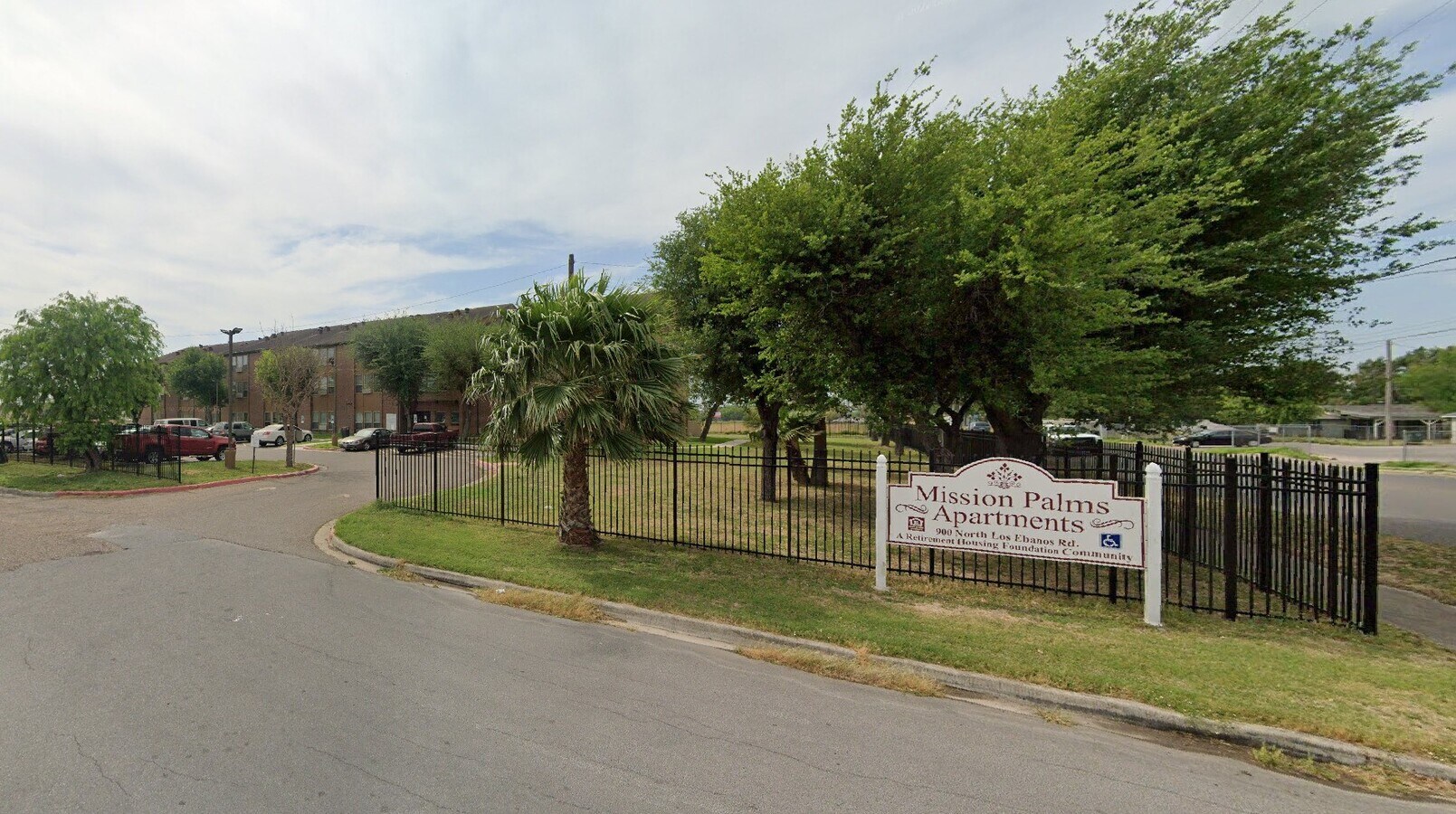 Photo - 900 Los Ebanos Rd