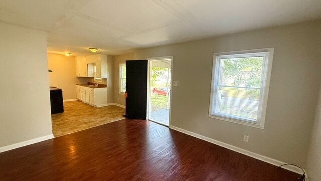 EAST SIDE 2 BEDROOM WITH BASEMENT!  AVAILABLE NOW!