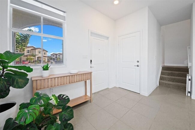 Photo - 2400 SE 29th St