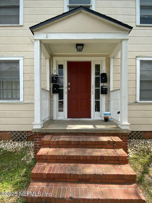 Photo - 2614 College St
