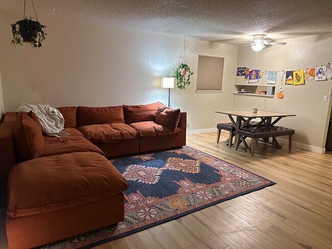 Photo - 631 Highline Dr