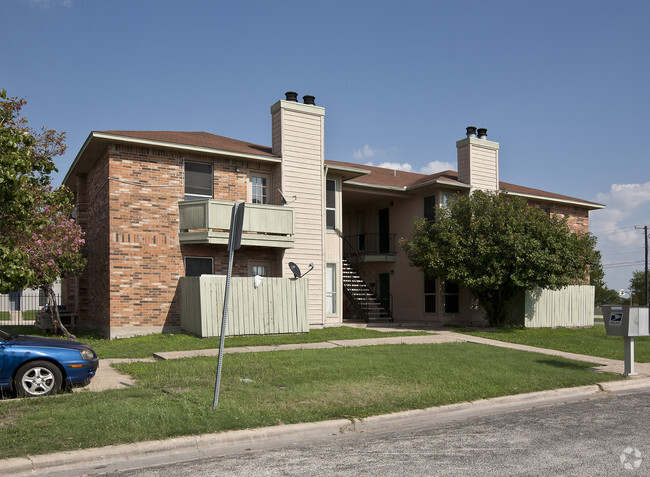 Photo - Bull Run Apartments