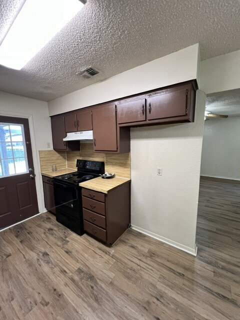 Photo - 2 Bedroom 2 Bath Duplex for Lease in Benbrook