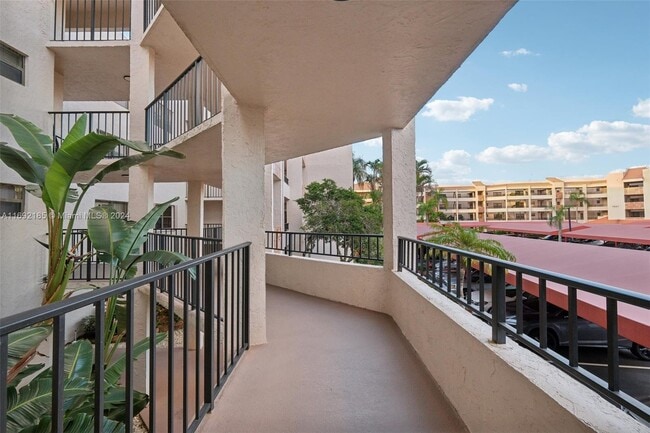 Photo - 7519 La Paz Blvd Unidad 203