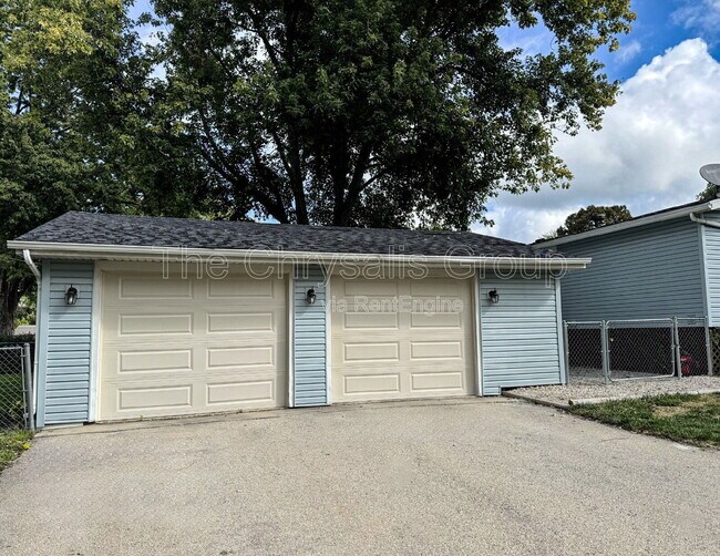 Photo - 1802 Herbert St