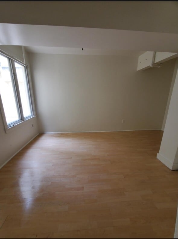 Photo - 1055 6th Ave