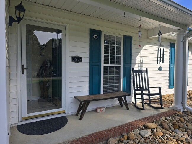 Photo - NEW LISTING!!!!!