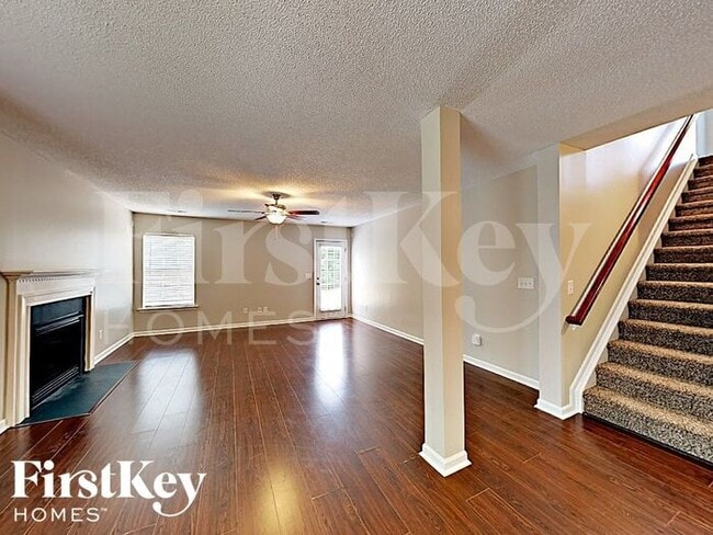 Photo - 4145 Crestwood Cir