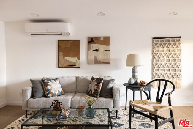 Photo - 4507 Corliss St