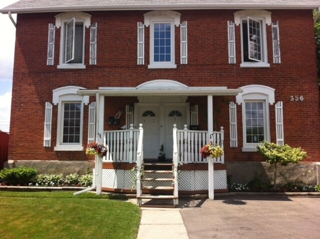 Photo - 356 Ritson Rd S Unit 5