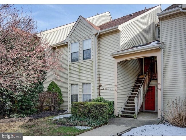 Building Photo - 406 Tavistock Rd Rental