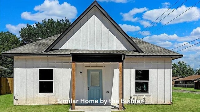 Building Photo - Charming 3-Bedroom Home Near Fort Sill & Local Conveniences