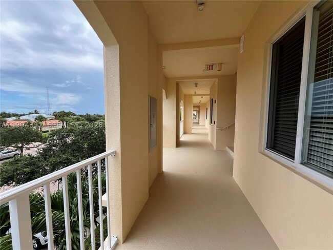 Photo - 5 FL-5 Unit 306
