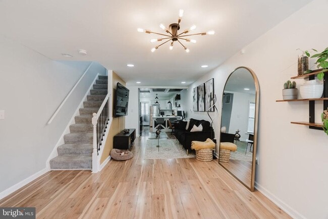 Photo - 1639 N Spring St