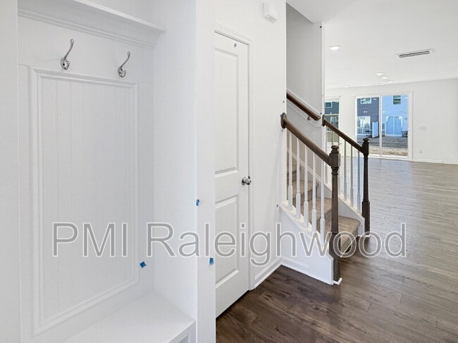 Photo - 135 Siebold St