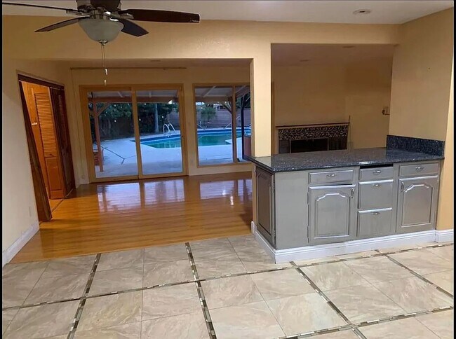 Photo - 9821 Quail Ct House