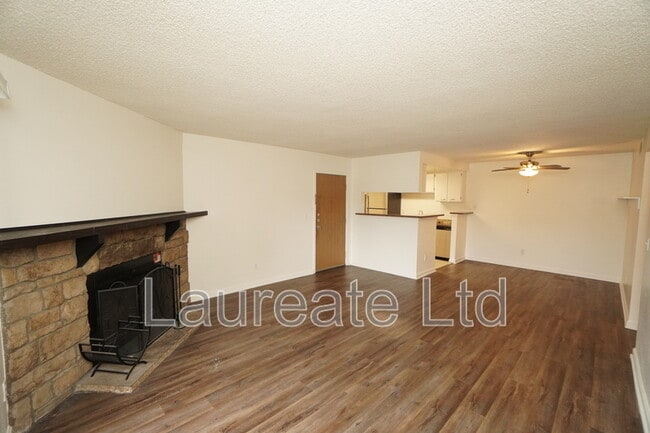 Photo - 3462 S Eagle St Unit #103