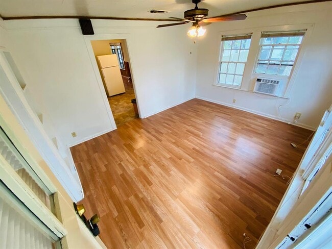 Photo - 365 E Irby St