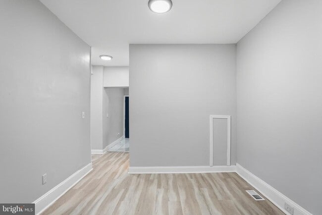 Photo - 3930 Priscilla St