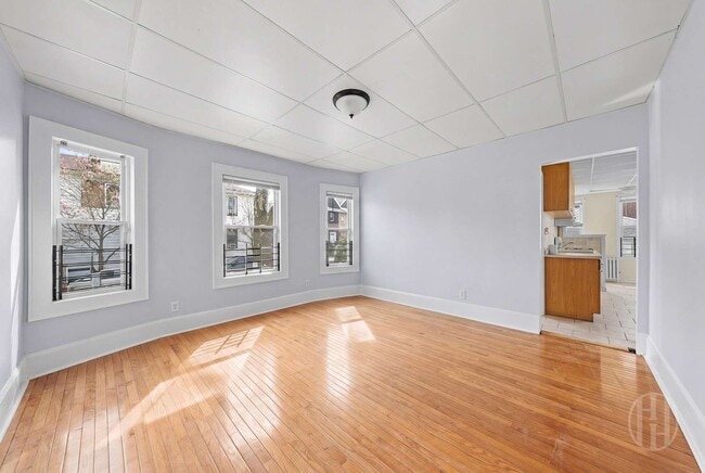222 Albemarle Rd Unit 1F