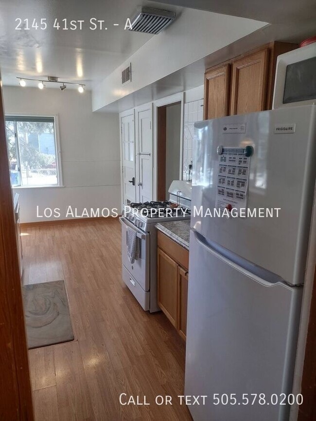 Photo - 2145 41st St