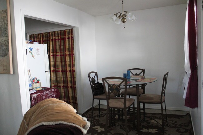 Photo - 425 S Seneca