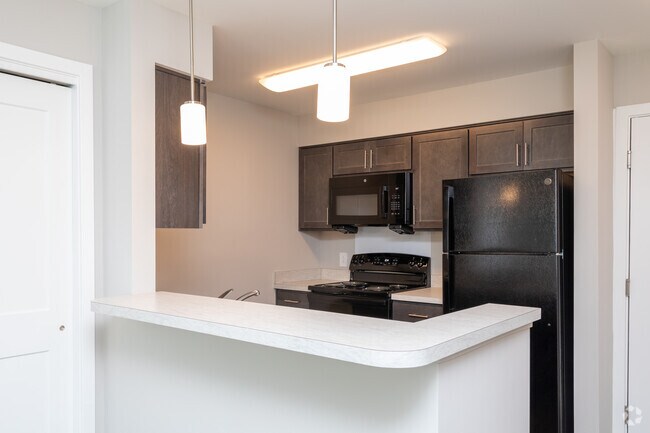 1BR, 1BA - 662 SF -Kitchen