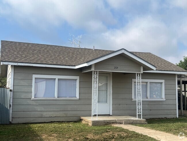 Building Photo - 204 Austin St Rental