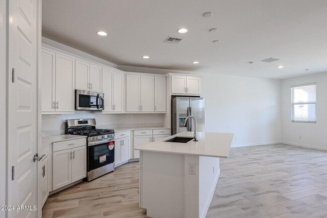Photo - 7682 W Jackrabbit Ln