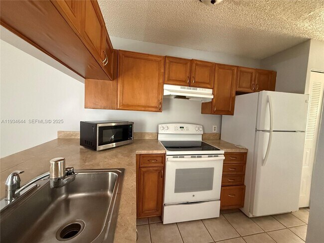 Photo - 931 Coral Club Dr Unit 931