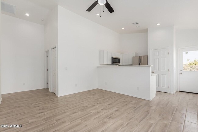 Photo - 8335 W Pineveta Dr