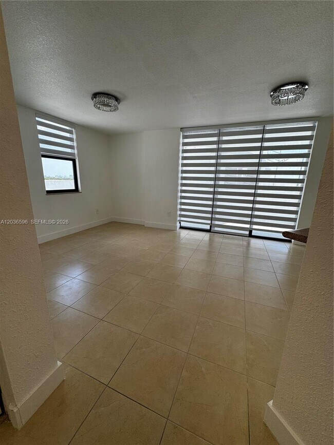 Photo - 2301 SW 27th Ave Unit 503