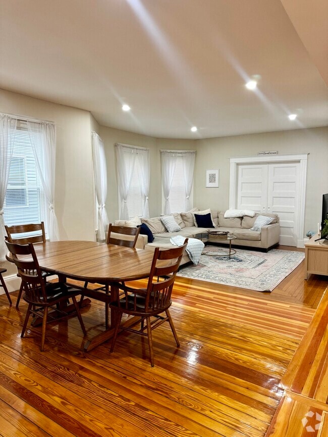 Building Photo - 20 Taft St Unit 1 Rental