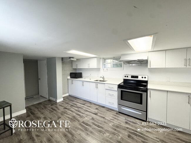 Photo - Pet-Friendly Walkout Studio Basement with In-Unit Laundry – East York Unit 2