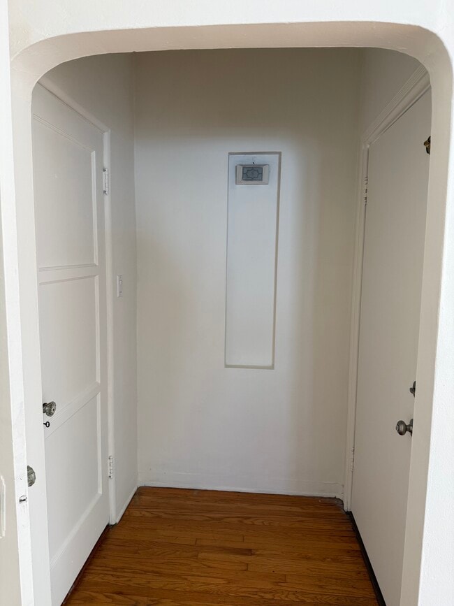 Photo - 2023 Talmadge St Unit 2023 Talmadge St 90027