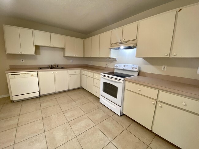 Photo - 2271 Granada Dr