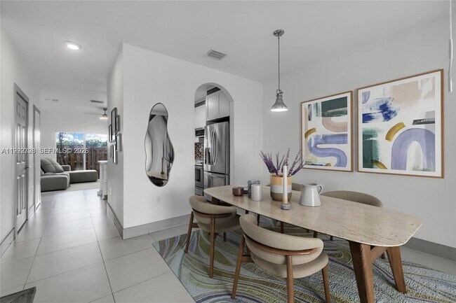 Photo - 1720 NE 33rd Ave