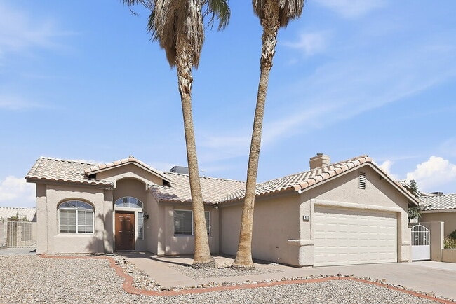 922 Strider Dr