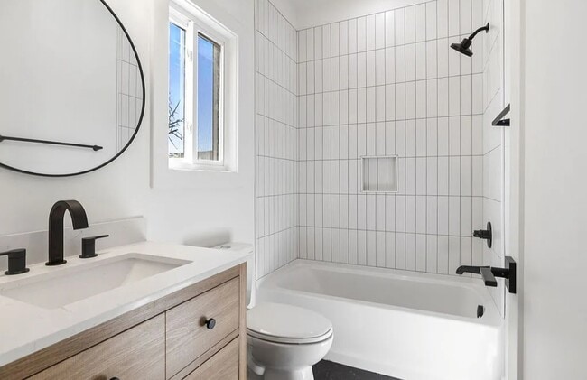 Photo - 1905 Highland Ave