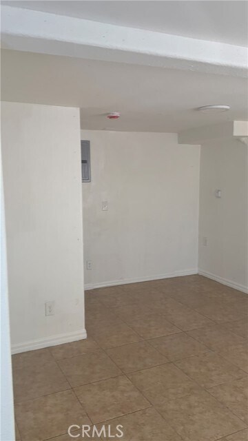 Photo - 218 E 25th St