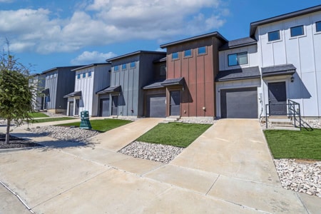 Building Photo - 3309 Brambleton Hill Pl