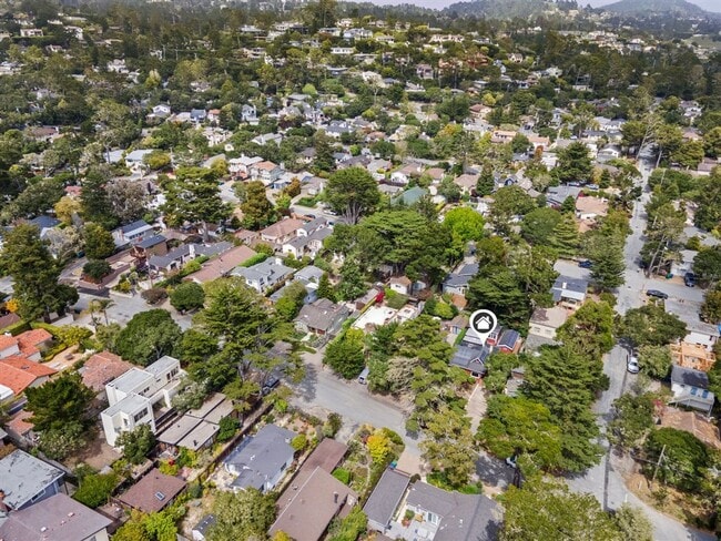 86 Santa Fe St