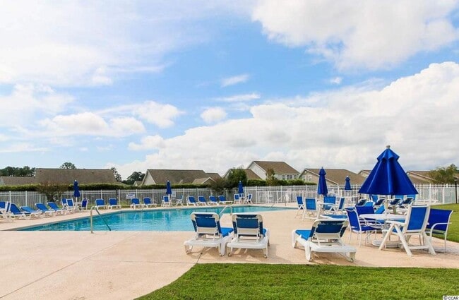 Photo - 879 Brookline Dr