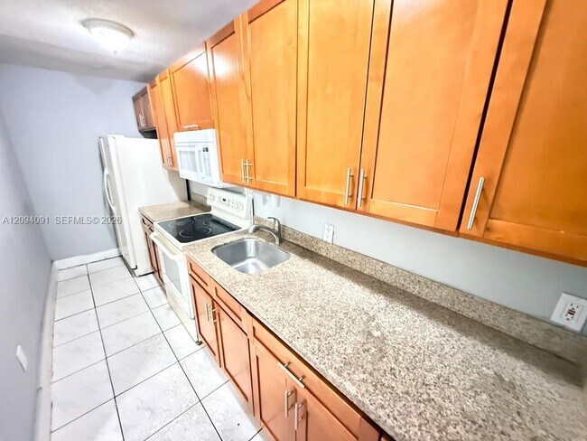 633 W 68th St