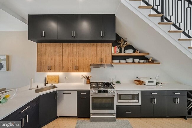 Photo - 1462 Chapin St NW Unit 8