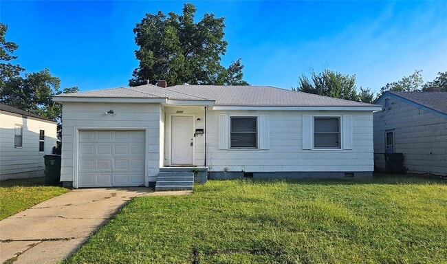 Building Photo - 3205 NW 31st St Rental