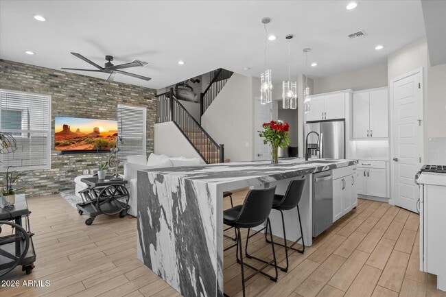 Photo - 5041 E Woodridge Dr