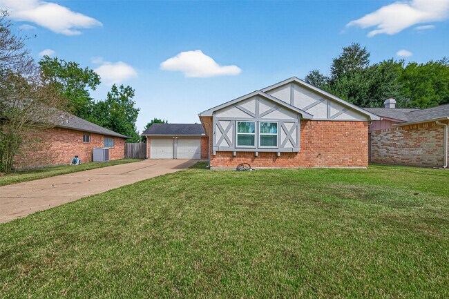 Building Photo - 3019 Jenny Dr