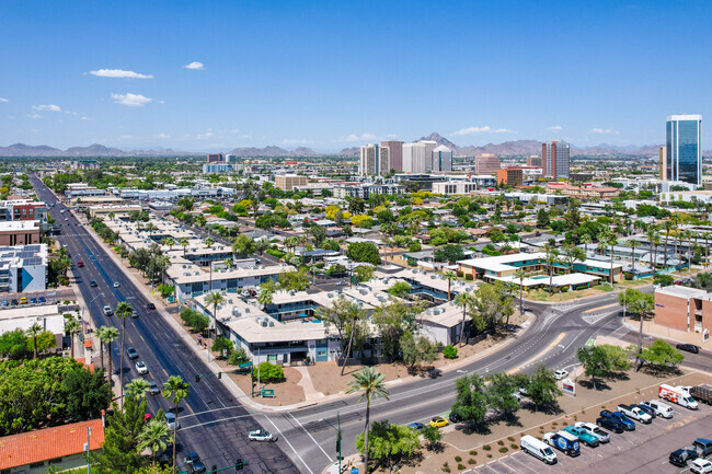 Aerial View - Ellis Midtown Rental